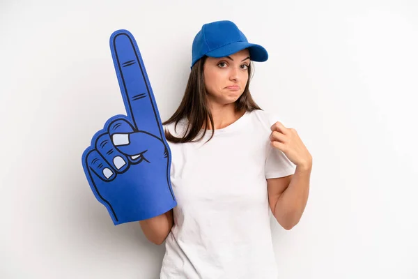 Mujer Bonita Buscando Arrogante Exitoso Positivo Orgulloso Concepto Ventilador Número — Foto de Stock