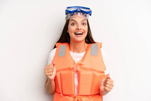 Pretty Girl Feeling Shocked Laughing Celebrating Success Life Jacket Summer — Stock Photo, Image