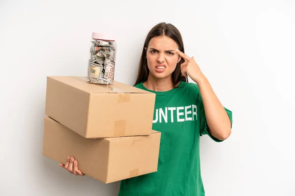 Pretty Woman Feeling Confused Puzzled Showing You Insane Volunteer Donation — Stok fotoğraf