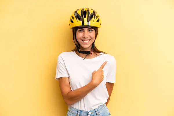 Pretty Woman Smiling Cheerfully Feeling Happy Pointing Side Bike Sport — Photo