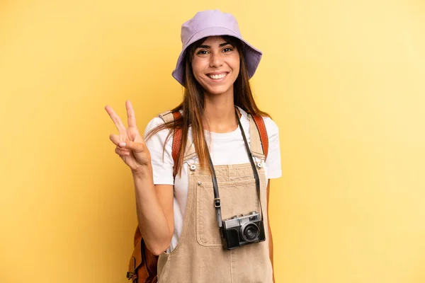 Pretty Woman Smiling Looking Happy Gesturing Victory Peace Tourist Photographer — Foto Stock