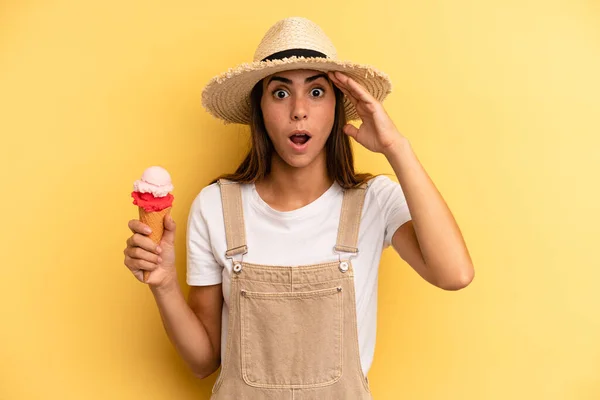 Pretty Woman Looking Happy Astonished Surprised Ice Cream Summer Concept — Photo