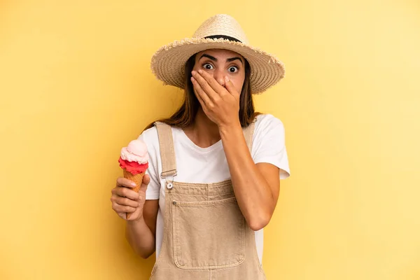 Pretty Woman Covering Mouth Hands Shocked Ice Cream Summer Concept — Stockfoto