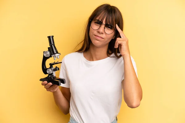 Hispanic Woman Feeling Confused Puzzled Showing You Insane Scients Student — Stock Photo, Image