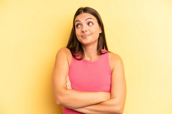 Young Adult Pretty Woman Shrugging Feeling Confused Uncertain Doubting Arms — Stock Photo, Image