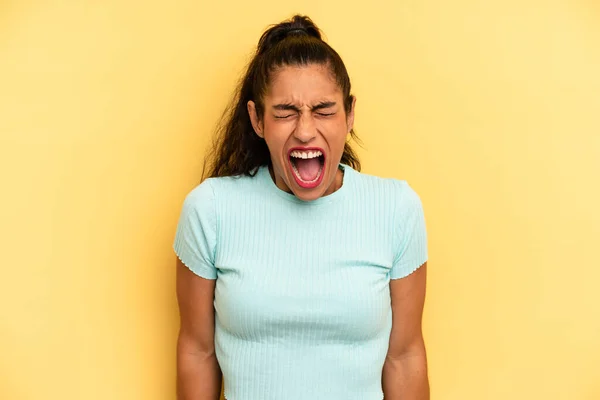 Hispanic Pretty Woman Shouting Aggressively Looking Very Angry Frustrated Outraged — Stock Photo, Image