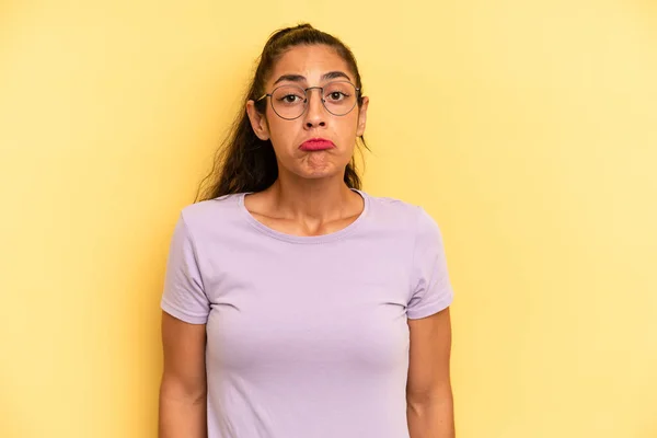 Hispanic Mooie Vrouw Voelt Zich Verdrietig Gestrest Boos Vanwege Een — Stockfoto