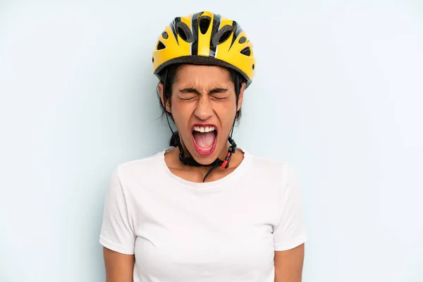 Іспаномовна Жінка Кричить Агресивно Виглядаючи Дуже Розлюченою Концепція Велоспорту — стокове фото