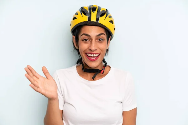 Hispanic Woman Feeling Happy Surprised Realizing Solution Idea Bike Sport — Zdjęcie stockowe