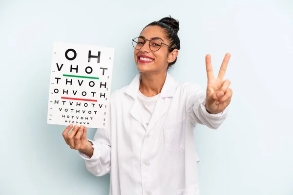 Hispanic Woman Smiling Looking Friendly Showing Number Two Optical Vision — ストック写真