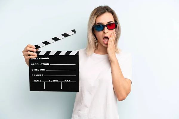 Blonde Woman Feeling Shocked Scared Film Movie Concept — Stockfoto