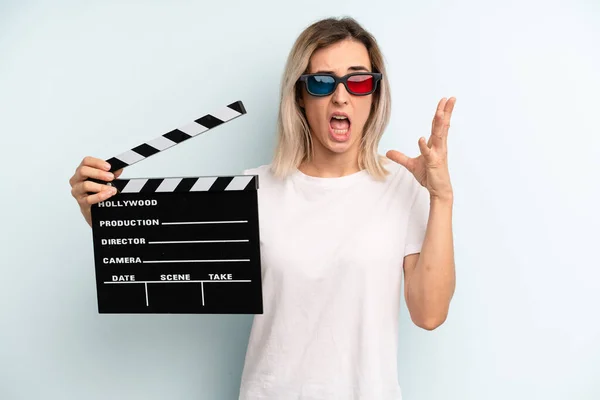 Blonde Woman Screaming Hands Air Film Movie Concept — Stockfoto