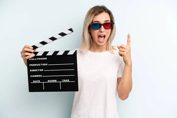 Blonde Woman Feeling Happy Excited Genius Realizing Idea Film Movie — Stockfoto