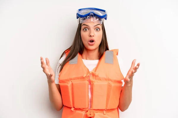 Pretty Girl Feeling Extremely Shocked Surprised Life Jacket Summer Concept — Stock Photo, Image
