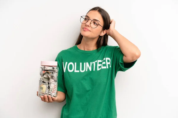 Pretty Woman Feeling Puzzled Confused Scratching Head Volunteer Donation Concept — Foto de Stock