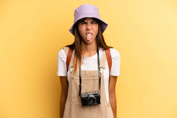 Pretty Woman Feeling Disgusted Irritated Tongue Out Tourist Photographer Concept — Stock Photo, Image