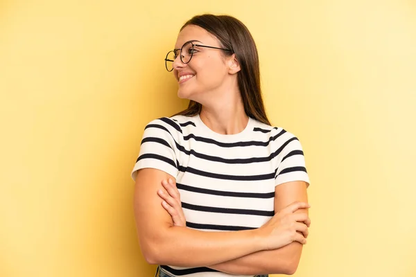 Jong Volwassen Mooie Vrouw Glimlachen Vrolijk Zich Gelukkig Tevreden Ontspannen — Stockfoto