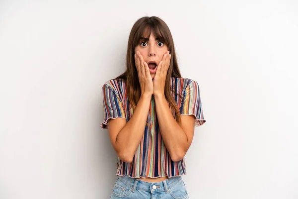 Hispanic Pretty Woman Feeling Shocked Scared Looking Terrified Open Mouth — Stock Photo, Image