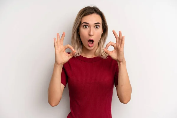 Young Adult Blonde Woman Feeling Shocked Amazed Surprised Showing Approval —  Fotos de Stock