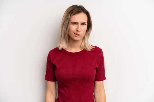 Young Adult Blonde Woman Feeling Confused Doubtful Wondering Trying Choose — Stockfoto
