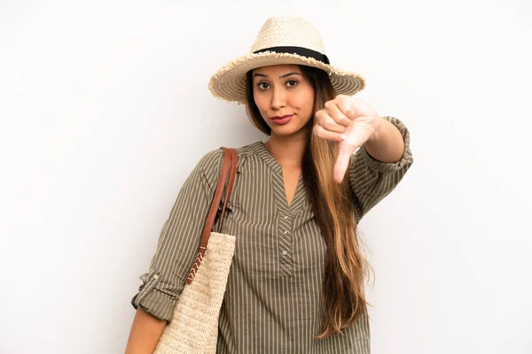 Asian Young Woman Feeling Cross Showing Thumbs Summer Hat Concept — Φωτογραφία Αρχείου