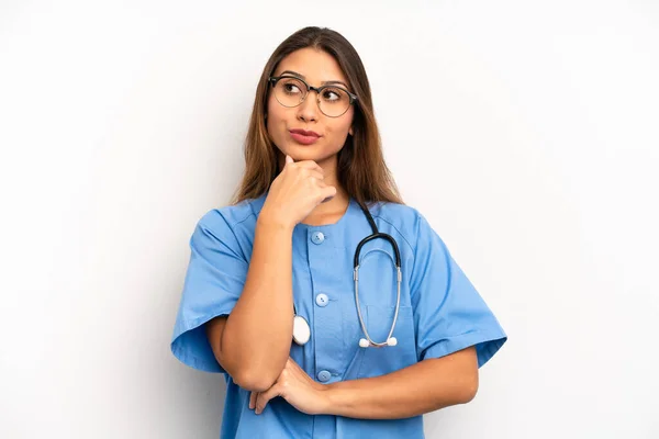 Asian Young Woman Thinking Feeling Doubtful Confused Nurse Doctor Concept — 图库照片