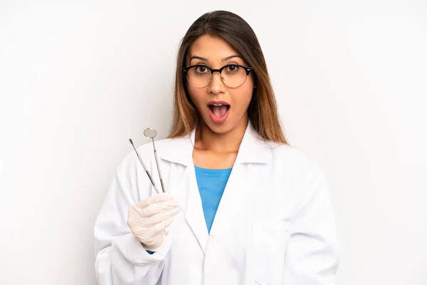 Asian Young Woman Looking Very Shocked Surprised Dentist Student Concept — Fotografia de Stock