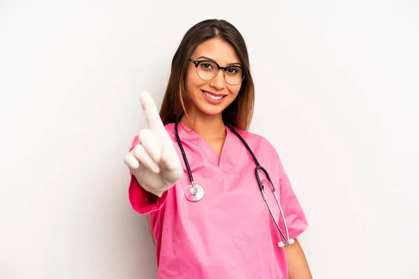 Aziatische Jonge Vrouw Die Trots Vol Vertrouwen Nummer Één Maakt — Stockfoto