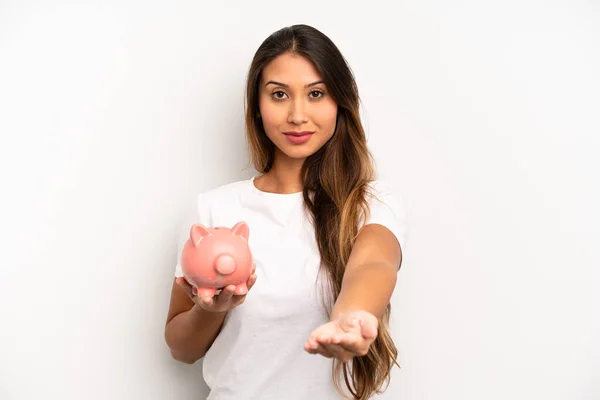 Asian Young Woman Smiling Happily Friendly Offering Showing Concept Savings — Stock fotografie