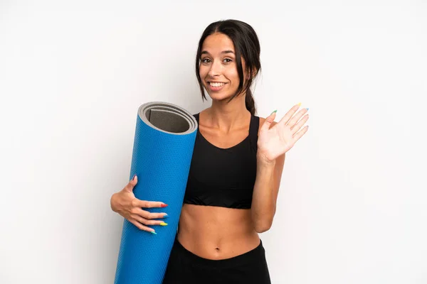 Zijn Paniekerige Mooie Vrouw Glimlacht Vrolijk Zwaait Met Hand Verwelkomt — Stockfoto