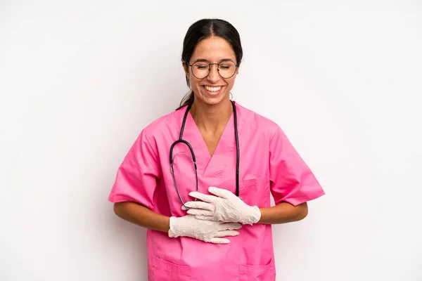 Hispanic Pretty Woman Laughing Out Loud Some Hilarious Joke Veterinarian — Stock Photo, Image