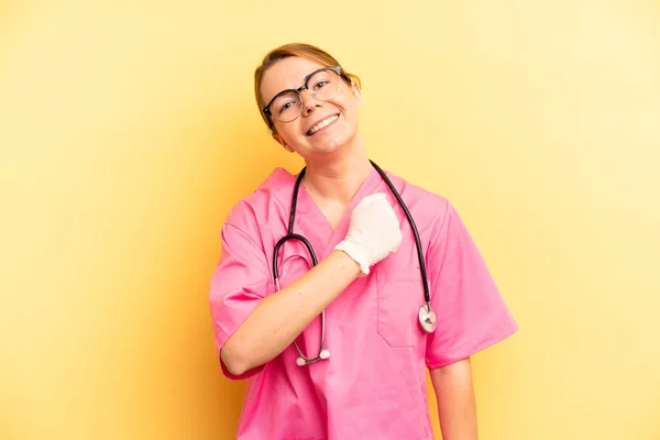 Pretty Blonde Young Woman Feeling Happy Facing Challenge Celebrating Veterinarian — Foto Stock