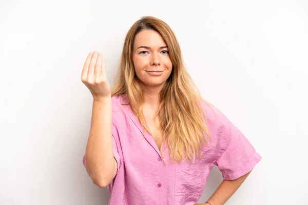 Blond Mooi Vrouw Maken Capice Geld Gebaar Vertellen Schulden Betalen — Stockfoto