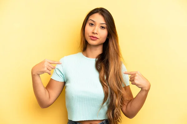 Asian Pretty Woman Looking Proud Positive Casual Pointing Chest Both — Stock Photo, Image