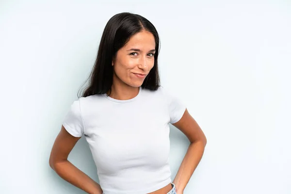 Hispanic Pretty Woman Looking Proud Confident Cool Cheeky Arrogant Smiling — Stock Photo, Image