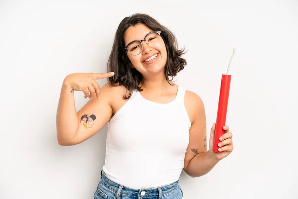 Hispanic Pretty Girl Smiling Confidently Pointing Own Broad Smile Dynamite — Zdjęcie stockowe
