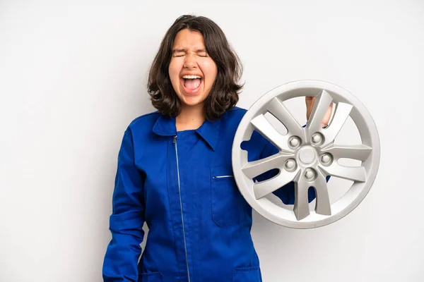 Hispanic Pretty Girl Looking Angry Annoyed Frustrated Car Mechanic Employee — Stock Fotó