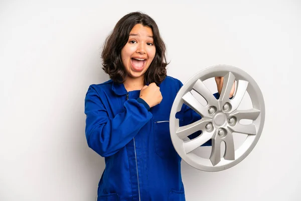 Hispanic Pretty Girl Feeling Bored Frustrated Sleepy Tiresome Car Mechanic — Stockfoto