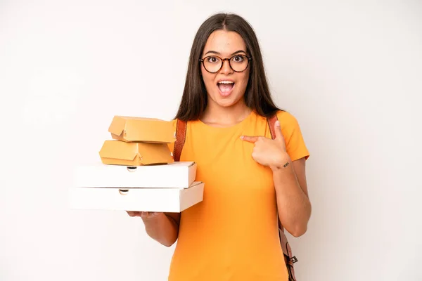 Hispanic Pretty Woma Feeling Proud Smiling Positively Thumbs Delivery Take — Stock Photo, Image