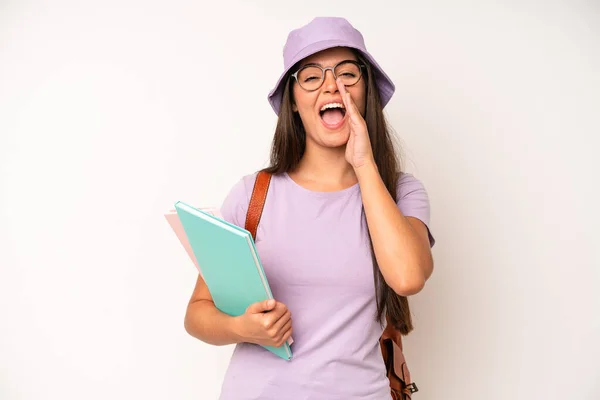 Hispanic Pretty Woma Looking Puzzled Confused University Student Concept — Stok fotoğraf