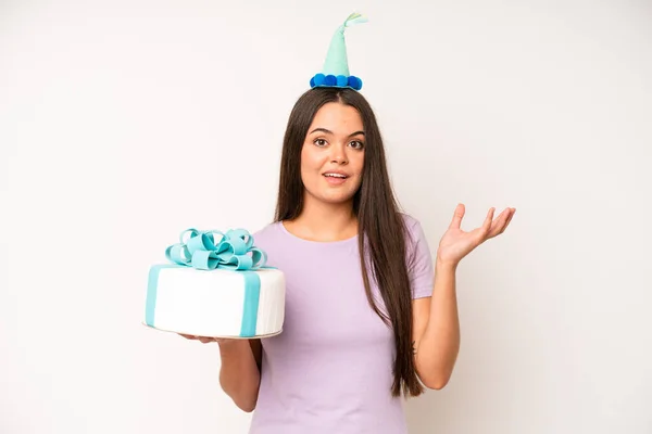 Hispanic Pretty Woma Looking Happy Astonished Surprised Birthday Cake Celebration — Fotografia de Stock