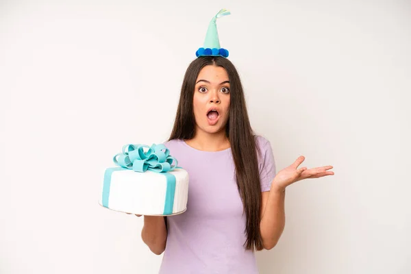 Hispanic Pretty Woma Feeling Angry Annoyed Rebellious Aggressive Birthday Cake — Fotografia de Stock