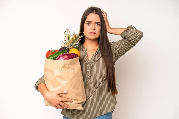 Hispanic Pretty Woma Shouting Aggressively Looking Very Angry Market Vegetables — Stock fotografie