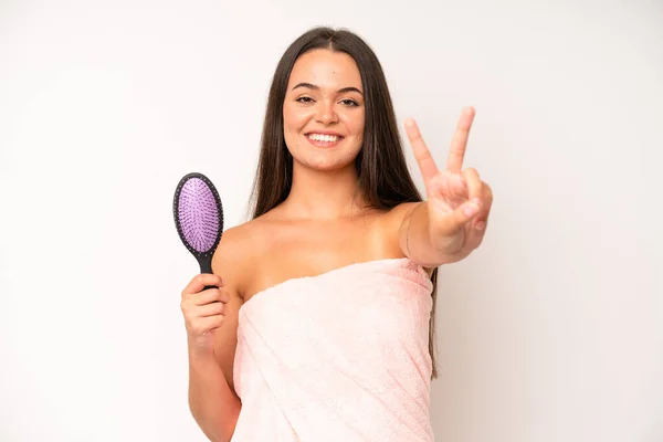 Hispanic Pretty Woma Feeling Disgusted Irritated Tongue Out Hair Care — Stockfoto