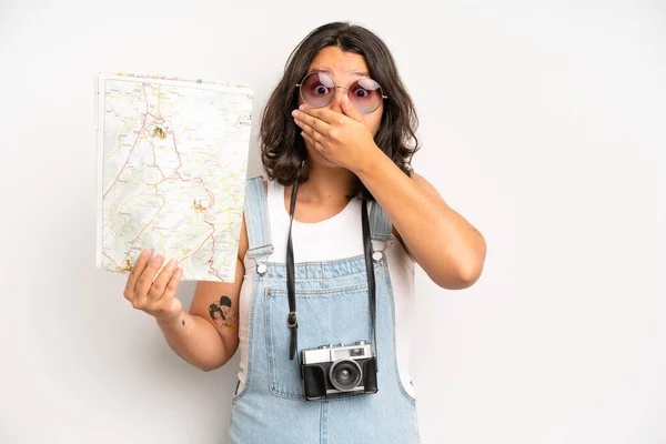Hispanic Pretty Woma Covering Mouth Hands Shocked Tourist City Map — Zdjęcie stockowe
