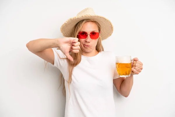 Pretty Caucasian Woman Feeling Cross Showing Thumbs Beer Pint Concept — Photo
