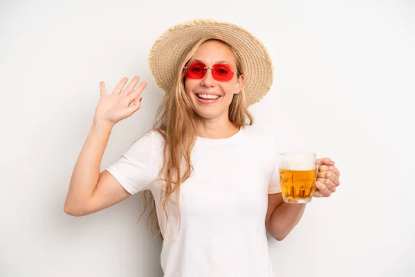 Pretty Caucasian Woman Smiling Happily Waving Hand Welcoming Greeting You — Foto Stock