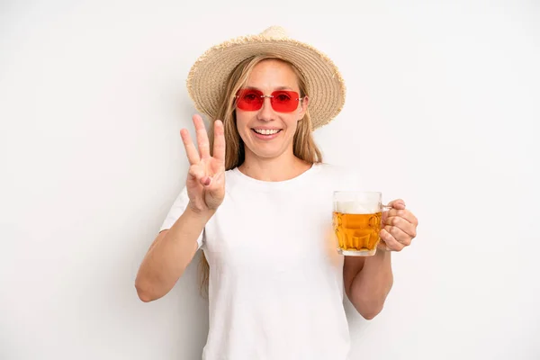 Pretty Caucasian Woman Smiling Looking Friendly Showing Number Three Beer — Stockfoto