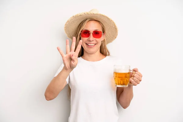 Pretty Caucasian Woman Smiling Looking Friendly Showing Number Four Beer — Stockfoto