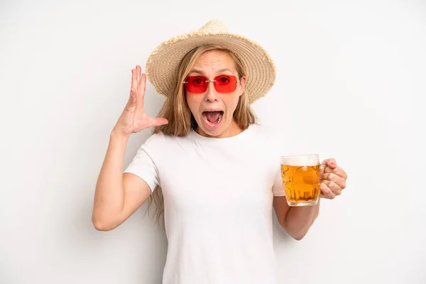 Pretty Caucasian Woman Screaming Hands Air Beer Pint Concept — Photo